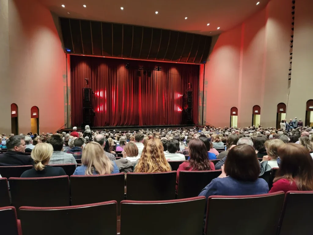 swan lake wichita