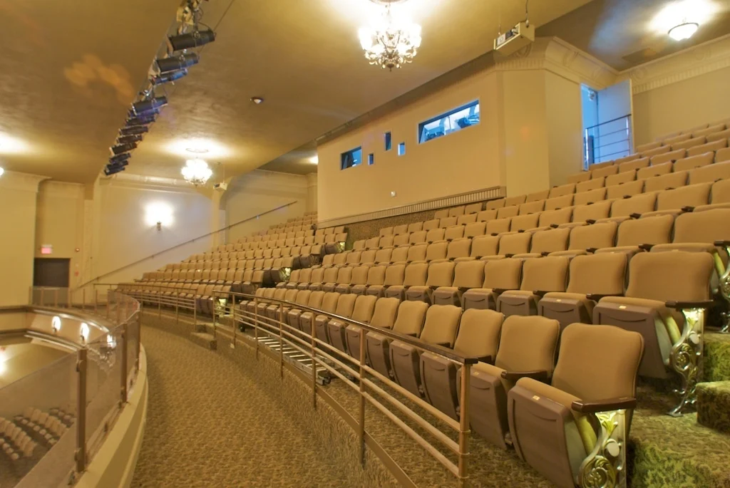 swan lake brockville